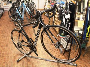 ドイツFOCUS CAYO AL105 入荷しました！ – つくばの自転車店 Hi-Bike ハイバイク ロードレーサー・トラックレーサー・ピスト